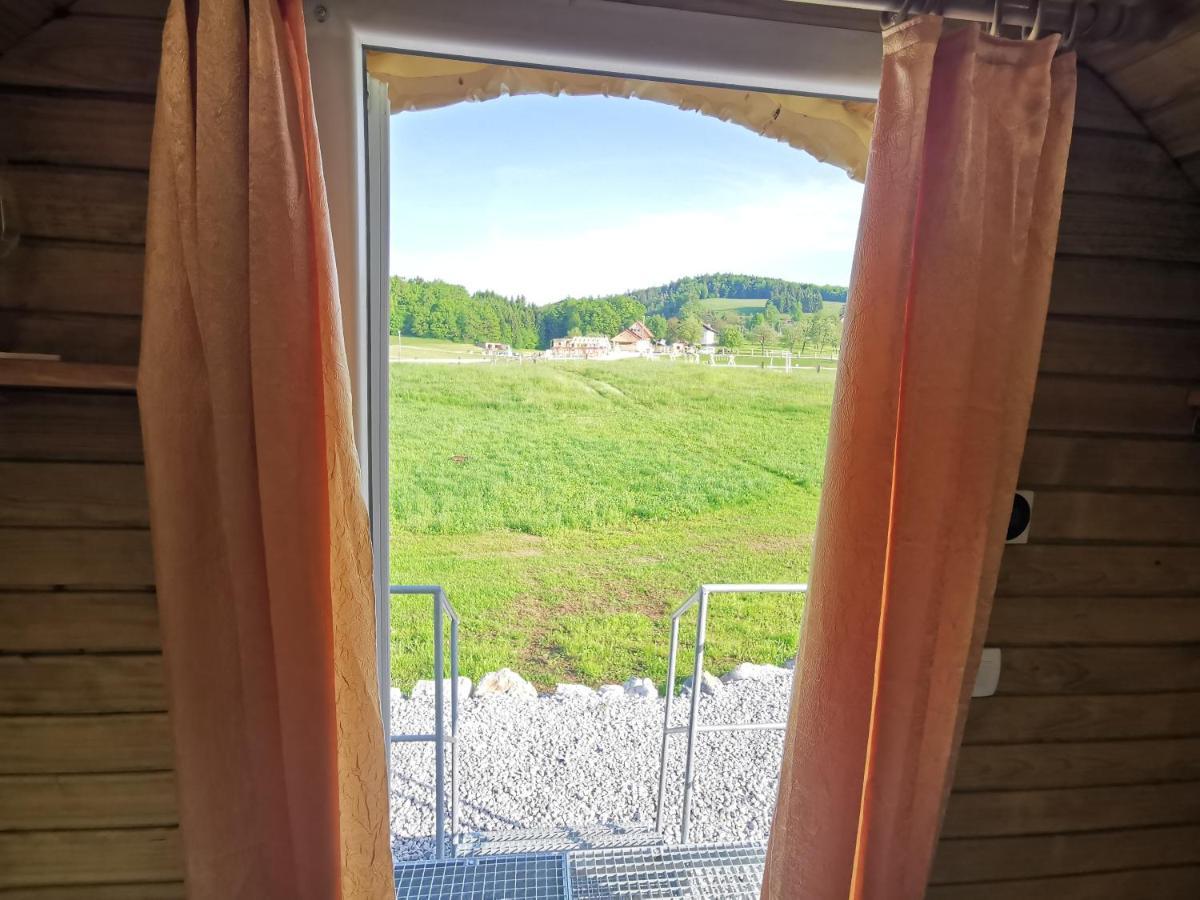 Hotel Cowboy'S Land Visnja Gora Exteriér fotografie