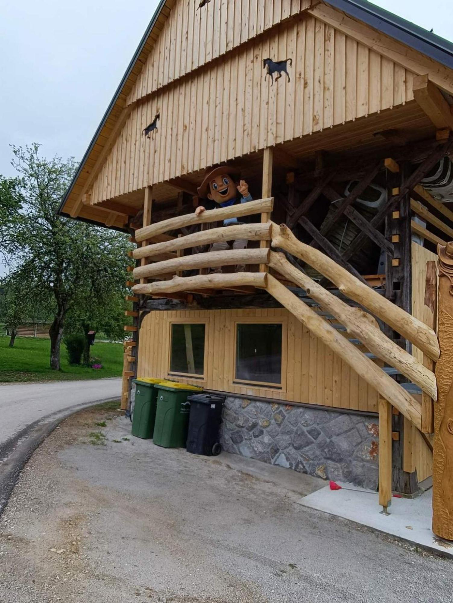 Hotel Cowboy'S Land Visnja Gora Exteriér fotografie