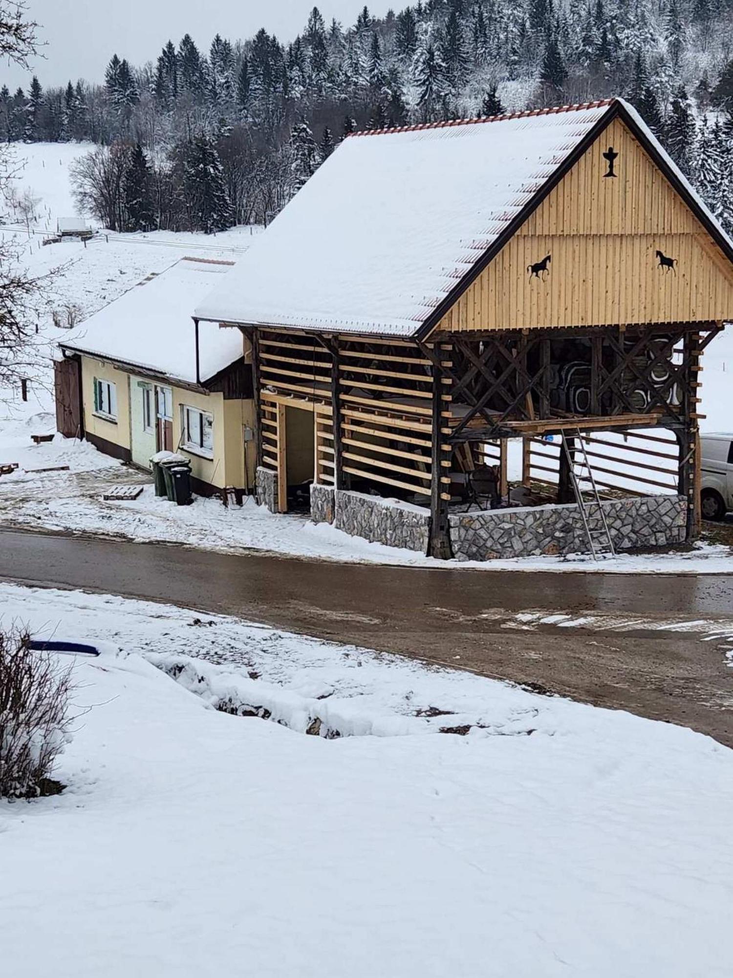 Hotel Cowboy'S Land Visnja Gora Exteriér fotografie