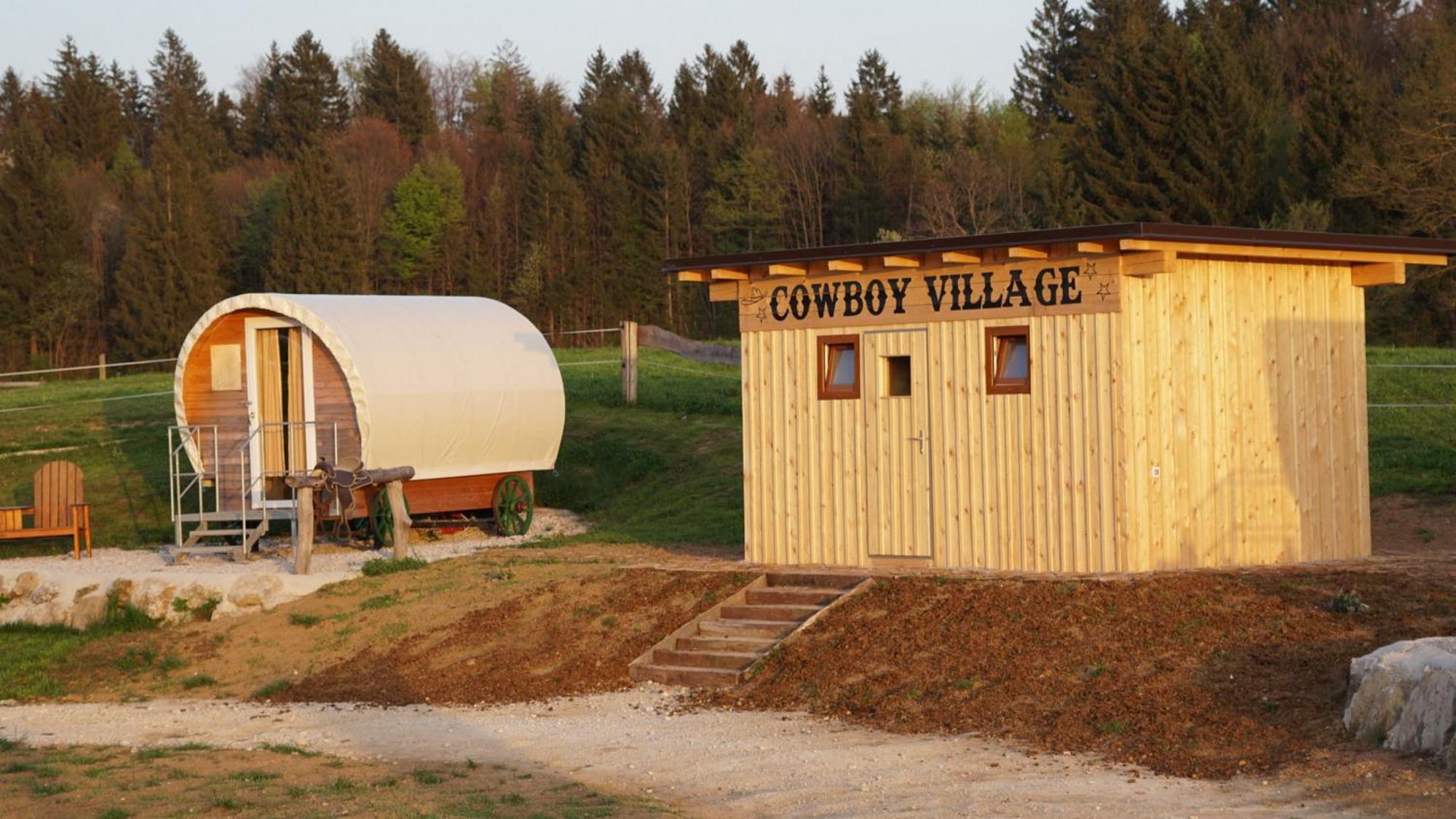 Hotel Cowboy'S Land Visnja Gora Exteriér fotografie