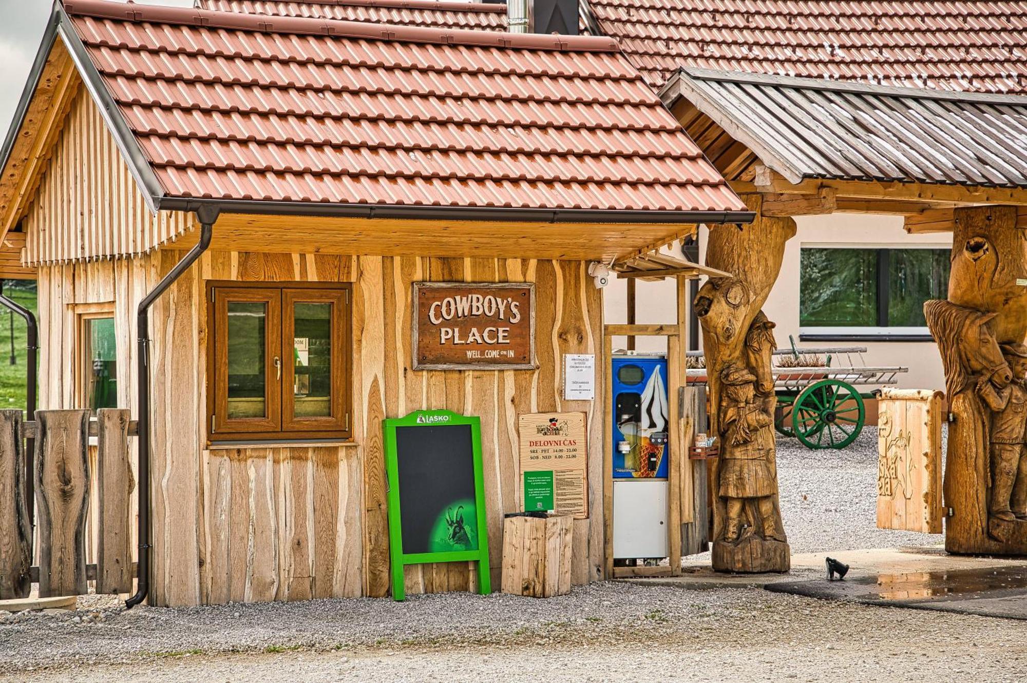 Hotel Cowboy'S Land Visnja Gora Exteriér fotografie