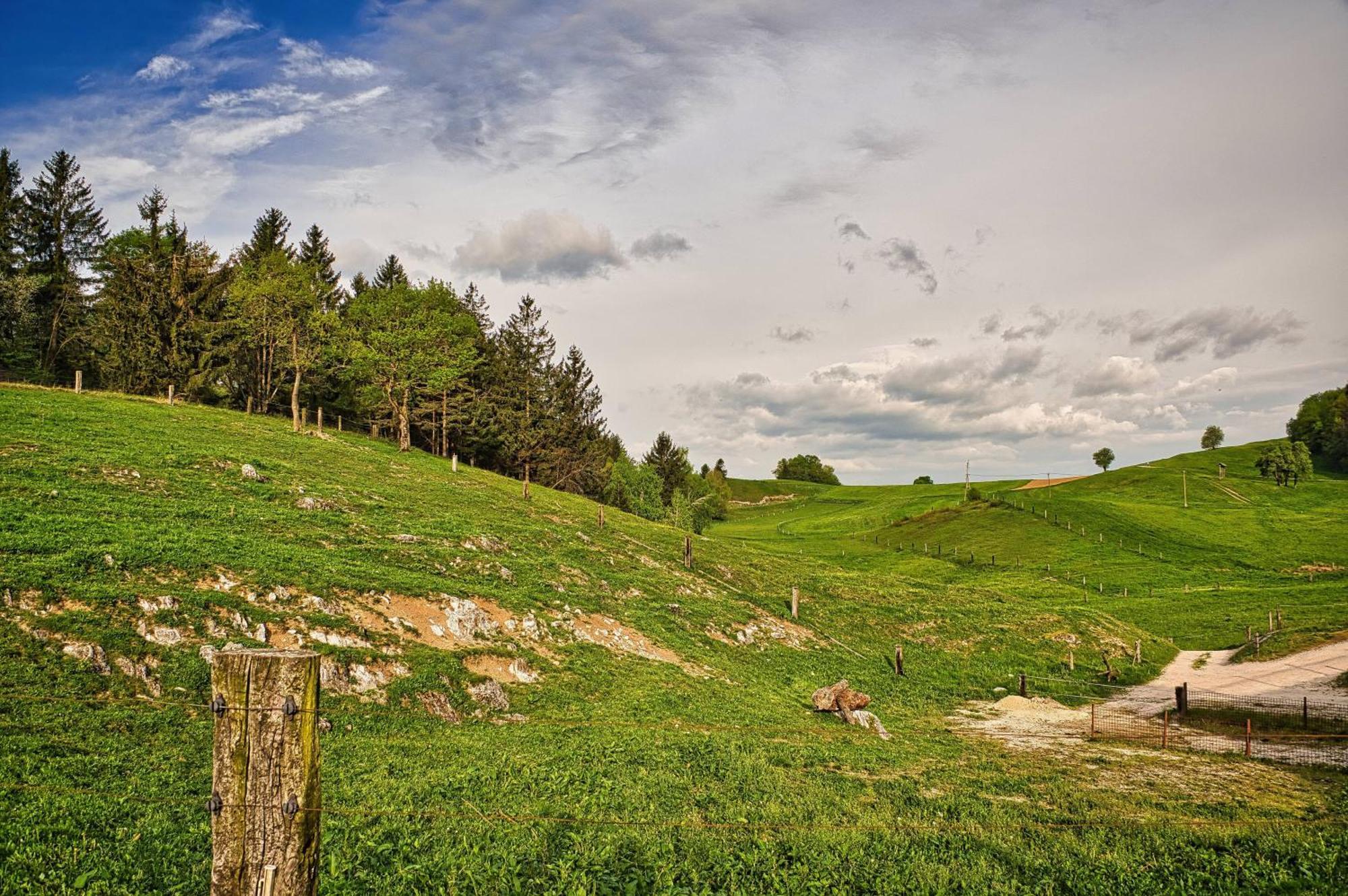 Hotel Cowboy'S Land Visnja Gora Exteriér fotografie