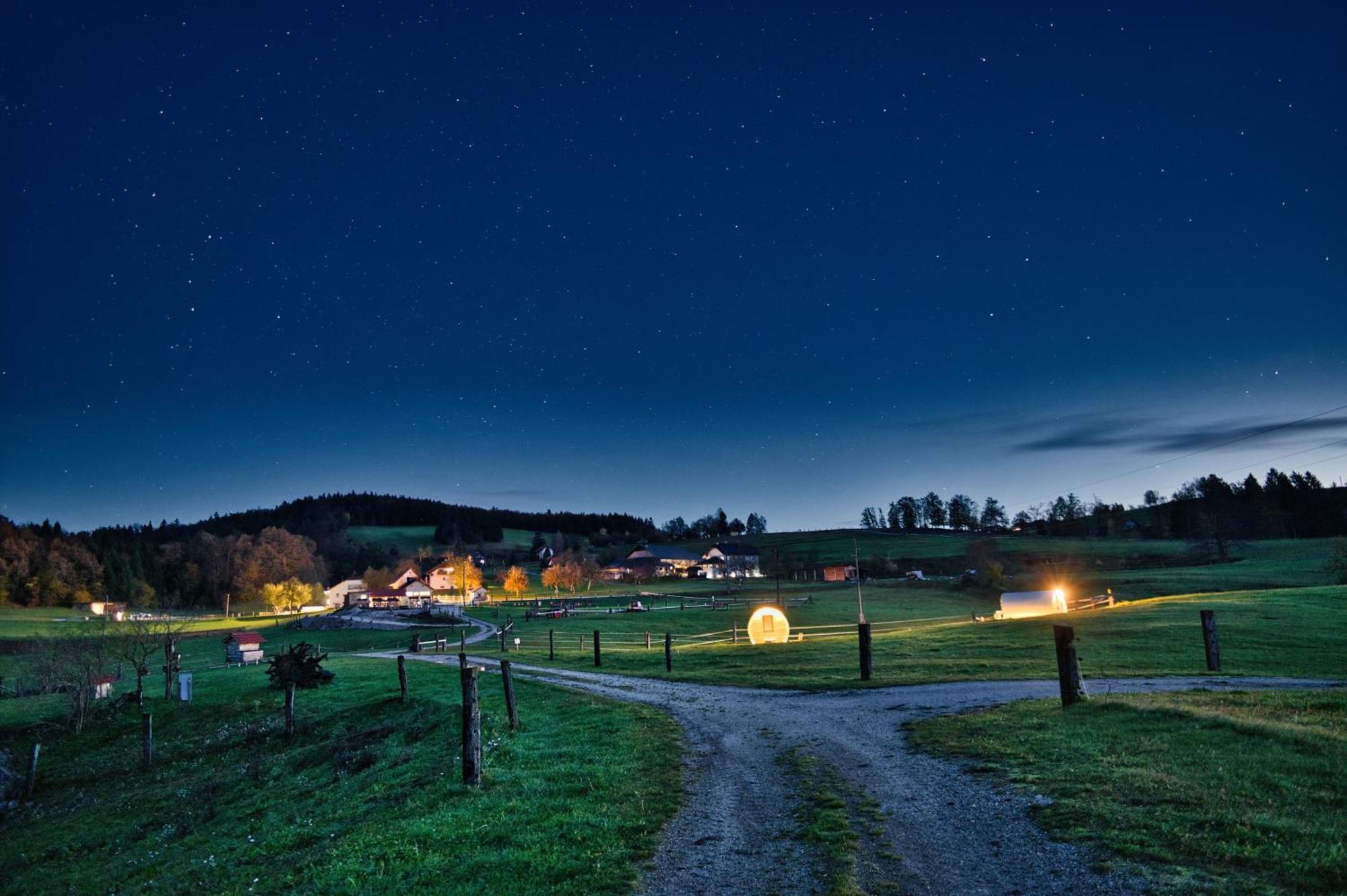 Hotel Cowboy'S Land Visnja Gora Exteriér fotografie
