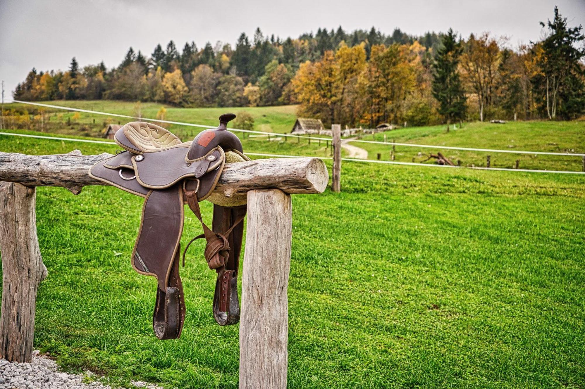 Hotel Cowboy'S Land Visnja Gora Exteriér fotografie